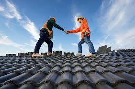 Fast & Reliable Emergency Roof Repairs in Silver Springs Shores, FL